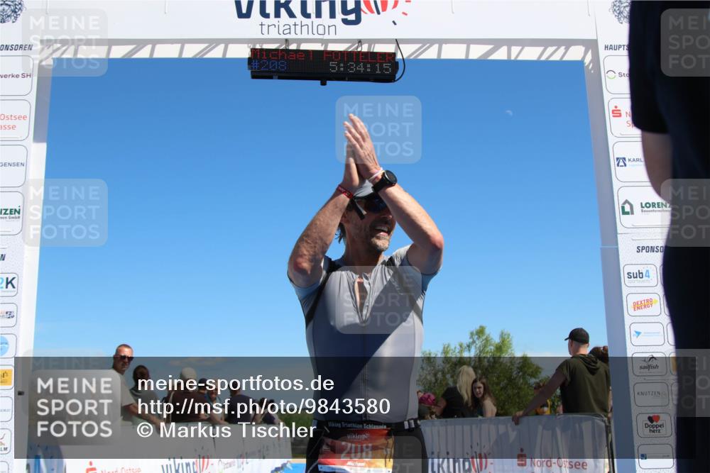 21.06.2026 - Viking Triathlon Markus Tischler http://msf.ph/oto/9843580 21.06.2026 15:37:29 Ziel 208 meine-sportfotos.de