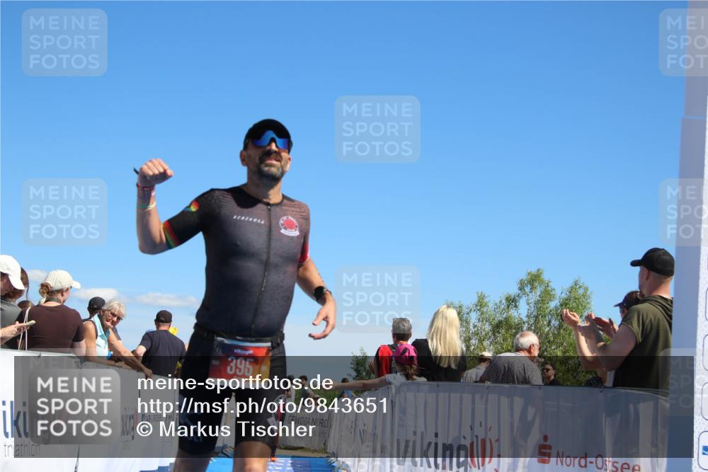 21.06.2026 - Viking Triathlon Markus Tischler http://msf.ph/oto/9843651 21.06.2026 15:40:29 Ziel 395, 400, 533 meine-sportfotos.de