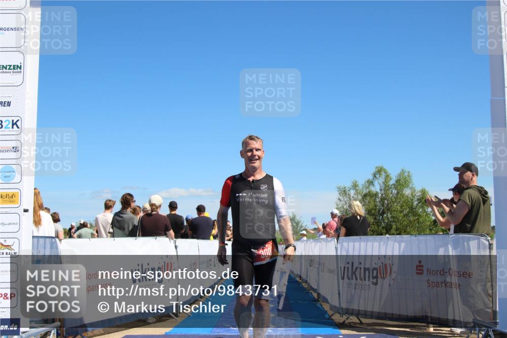 21.06.2026 - Viking Triathlon Markus Tischler http://msf.ph/oto/9843731 21.06.2026 15:42:38 Ziel 300, 341 meine-sportfotos.de