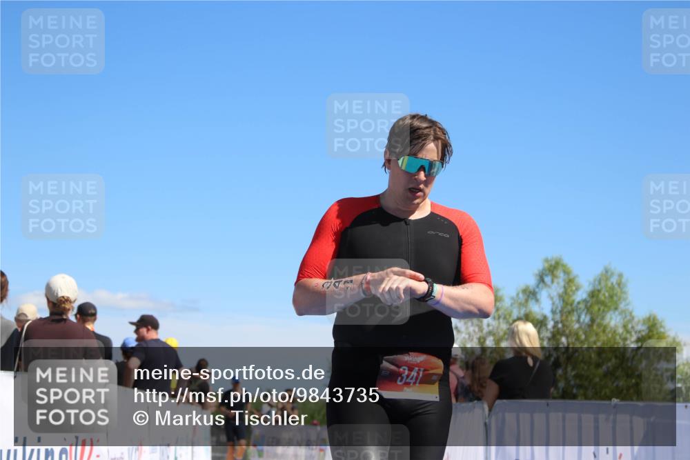 21.06.2026 - Viking Triathlon Markus Tischler http://msf.ph/oto/9843735 21.06.2026 15:42:41 Ziel 300, 341 meine-sportfotos.de