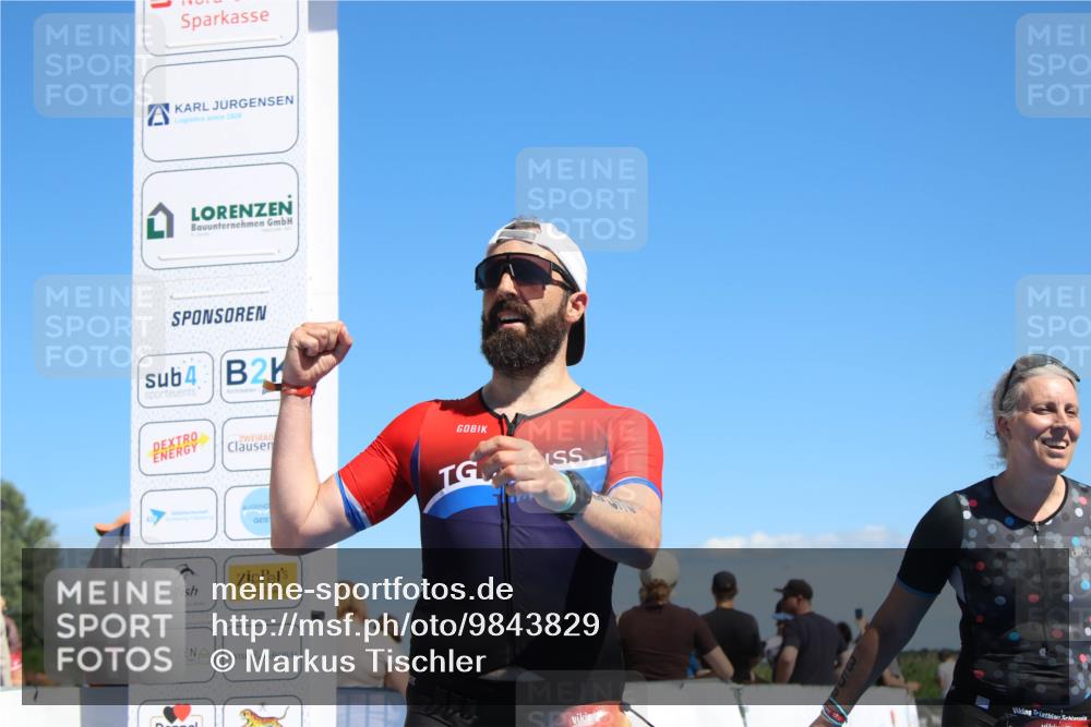 21.06.2026 - Viking Triathlon Markus Tischler http://msf.ph/oto/9843829 21.06.2026 15:45:08 Ziel 251, 358 meine-sportfotos.de