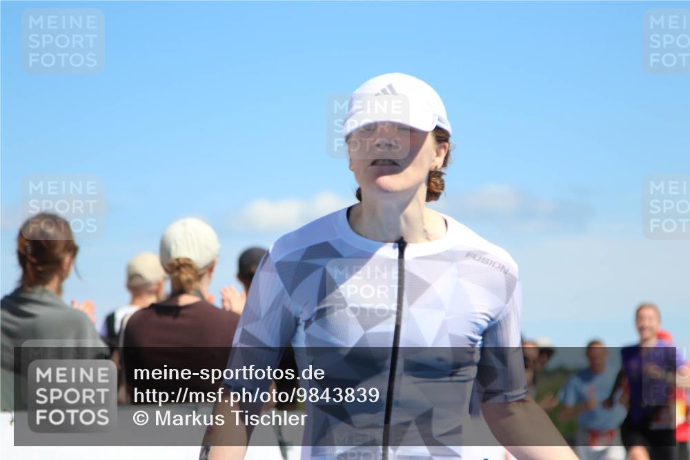 21.06.2026 - Viking Triathlon Markus Tischler http://msf.ph/oto/9843839 21.06.2026 15:45:17 Ziel 295, 445, 629 meine-sportfotos.de