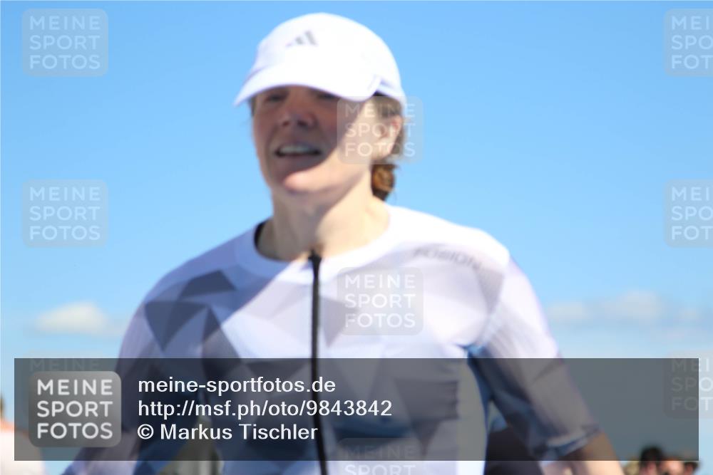 21.06.2026 - Viking Triathlon Markus Tischler http://msf.ph/oto/9843842 21.06.2026 15:45:18 Ziel 295, 445, 629 meine-sportfotos.de