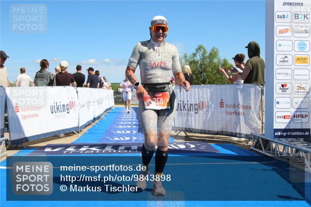 21.06.2026 - Viking Triathlon Markus Tischler http://msf.ph/oto/9843898 21.06.2026 15:47:01 Ziel 258, 510 meine-sportfotos.de