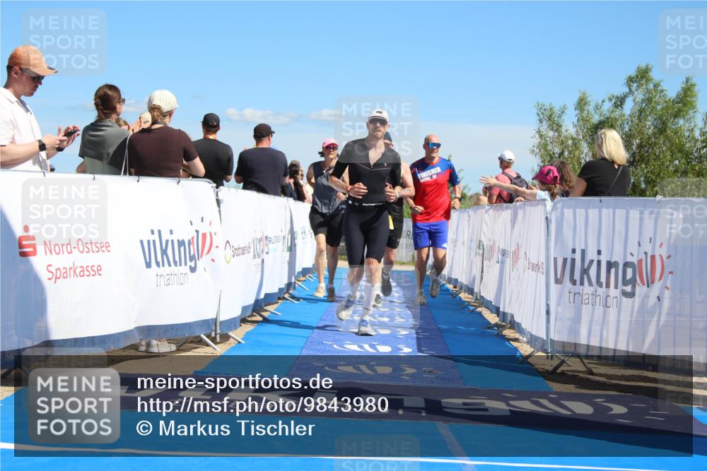 21.06.2026 - Viking Triathlon Markus Tischler http://msf.ph/oto/9843980 21.06.2026 15:48:38 Ziel 106, 350, 616 meine-sportfotos.de