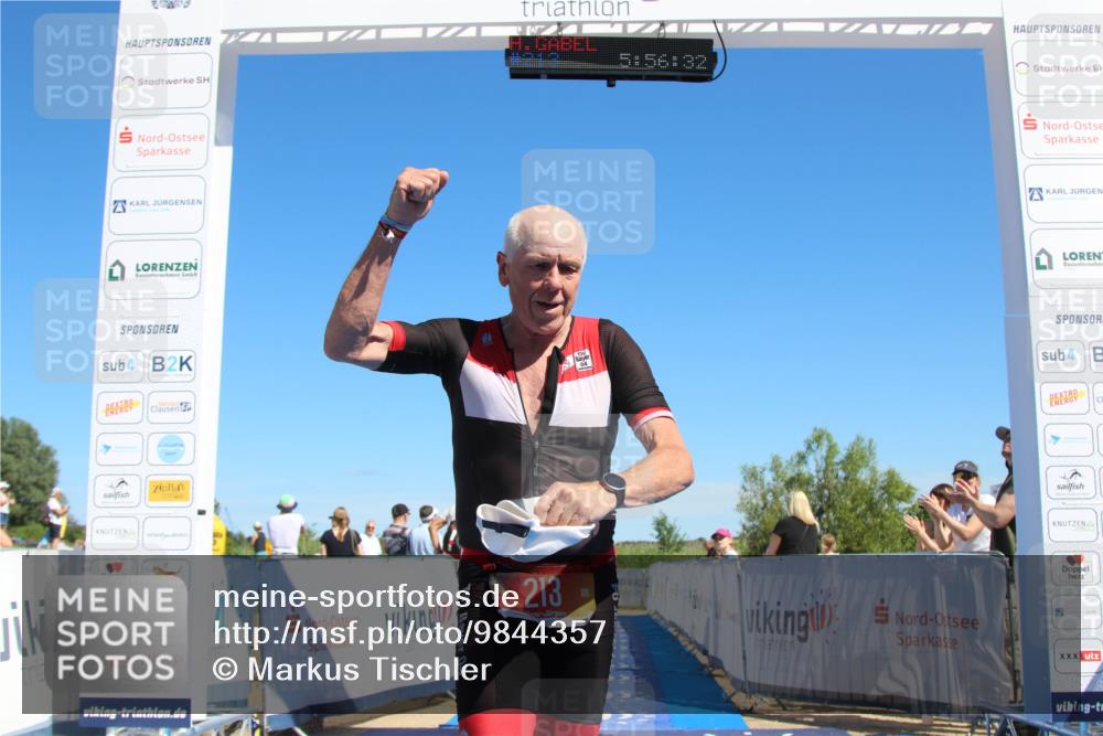 21.06.2026 - Viking Triathlon Markus Tischler http://msf.ph/oto/9844357 21.06.2026 16:00:48 Ziel 213 meine-sportfotos.de