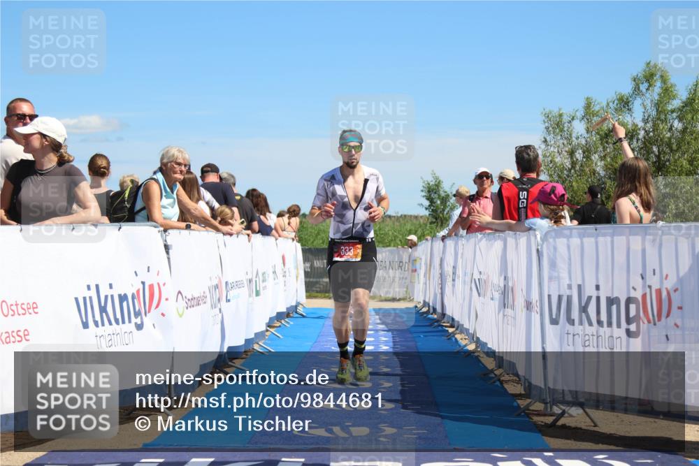 21.06.2026 - Viking Triathlon Markus Tischler http://msf.ph/oto/9844681 21.06.2026 15:34:18 Ziel 303, 333, 349 meine-sportfotos.de