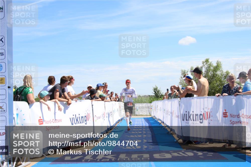 21.06.2026 - Viking Triathlon Markus Tischler http://msf.ph/oto/9844704 21.06.2026 14:02:01 Ziel 8 meine-sportfotos.de