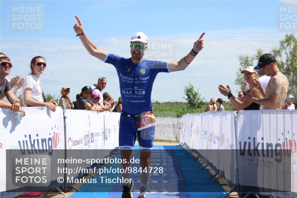 21.06.2026 - Viking Triathlon Markus Tischler http://msf.ph/oto/9844728 21.06.2026 14:04:36 Ziel 441 meine-sportfotos.de