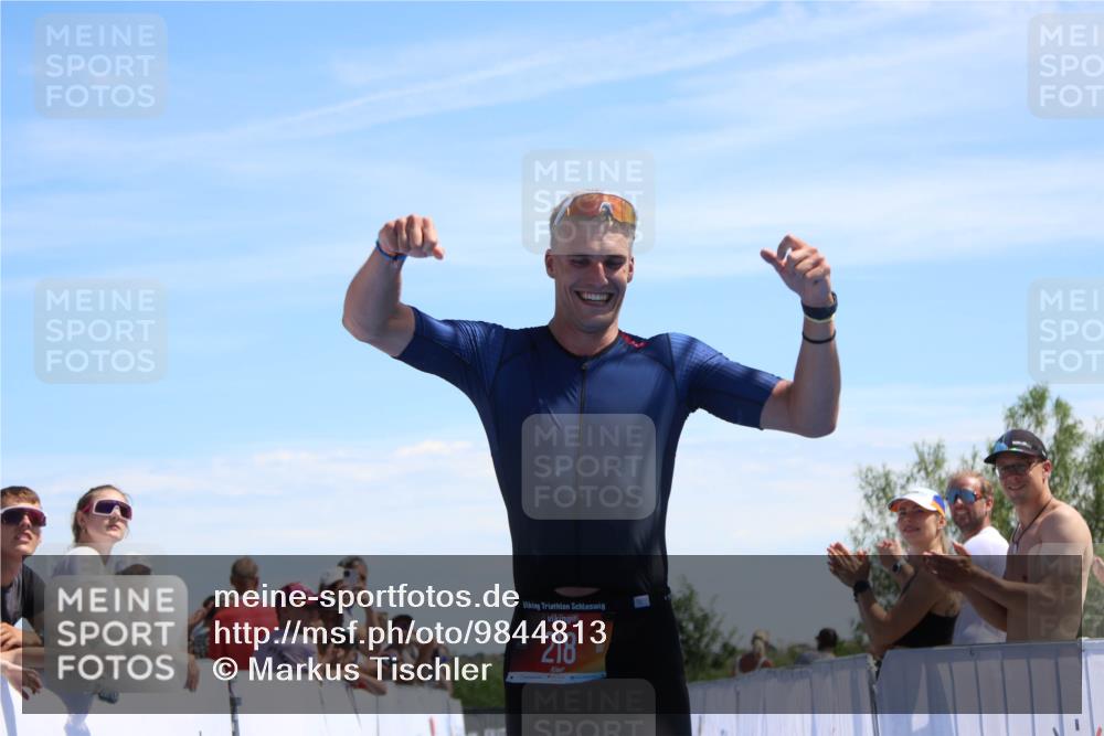 21.06.2026 - Viking Triathlon Markus Tischler http://msf.ph/oto/9844813 21.06.2026 14:10:22 Ziel 218, 527 meine-sportfotos.de