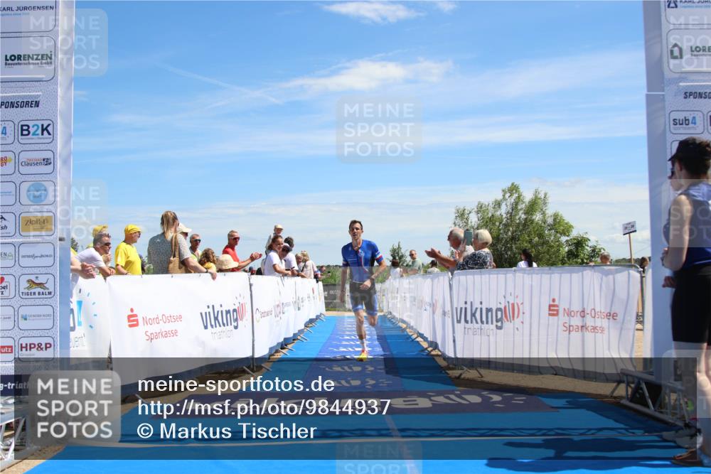 21.06.2026 - Viking Triathlon Markus Tischler http://msf.ph/oto/9844937 21.06.2026 14:15:24 Ziel 410 meine-sportfotos.de
