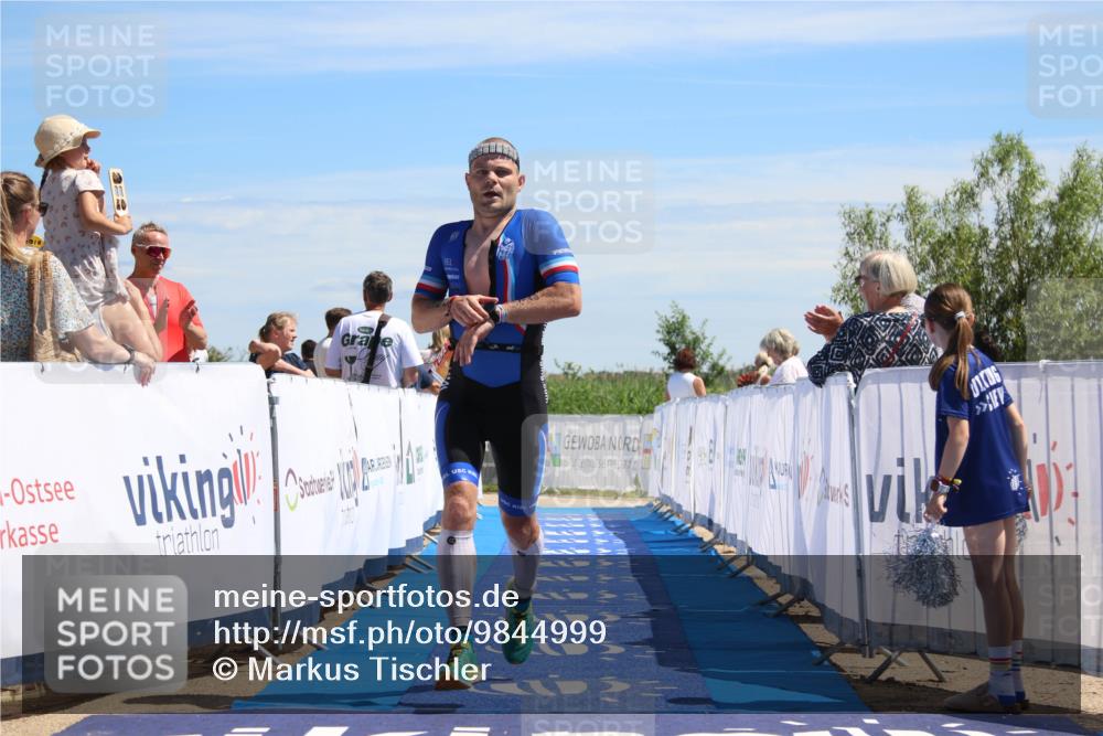21.06.2026 - Viking Triathlon Markus Tischler http://msf.ph/oto/9844999 21.06.2026 14:19:13 Ziel 360 meine-sportfotos.de