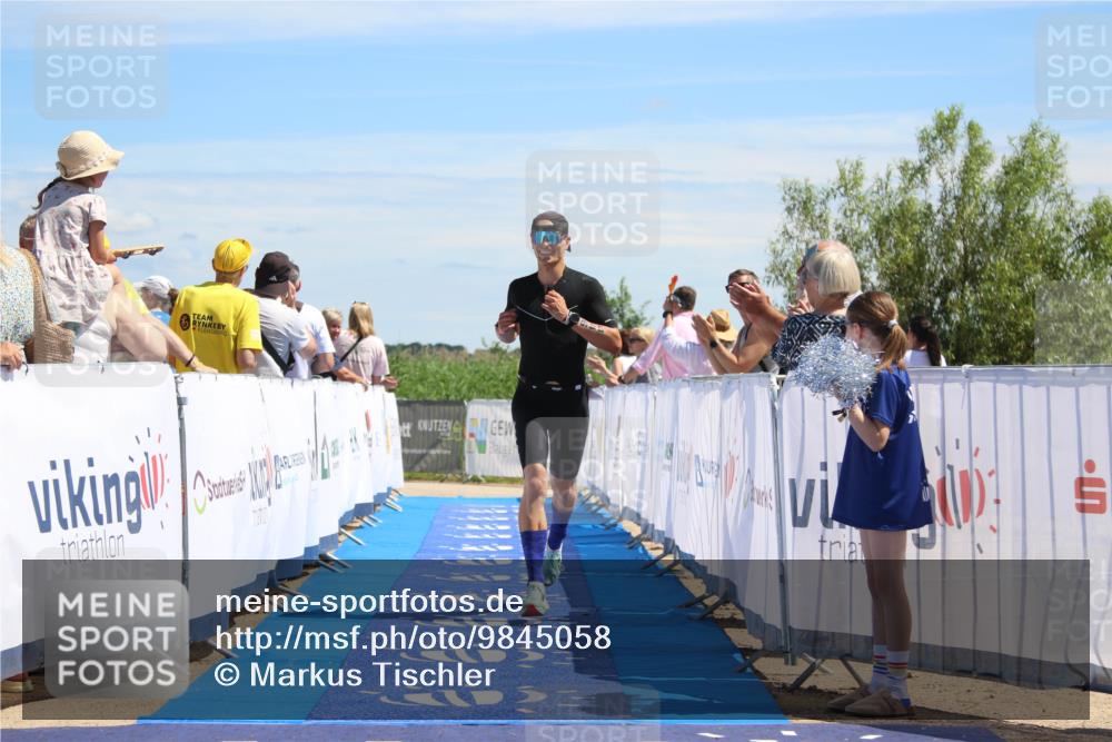 21.06.2026 - Viking Triathlon Markus Tischler http://msf.ph/oto/9845058 21.06.2026 14:24:00 Ziel 446 meine-sportfotos.de
