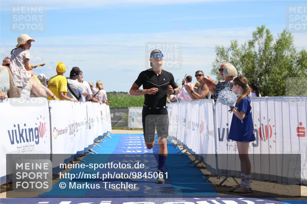 21.06.2026 - Viking Triathlon Markus Tischler http://msf.ph/oto/9845061 21.06.2026 14:24:00 Ziel 446 meine-sportfotos.de