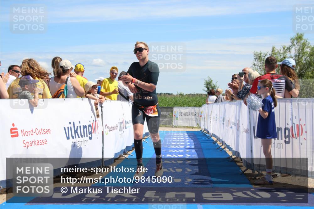 21.06.2026 - Viking Triathlon Markus Tischler http://msf.ph/oto/9845090 21.06.2026 14:26:08 Ziel 454 meine-sportfotos.de