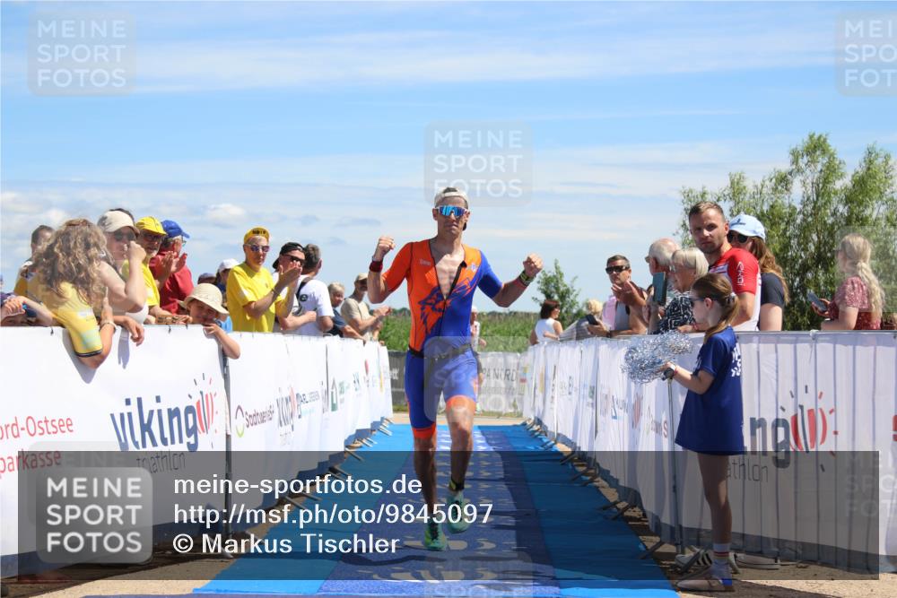 21.06.2026 - Viking Triathlon Markus Tischler http://msf.ph/oto/9845097 21.06.2026 14:26:45 Ziel 200 meine-sportfotos.de