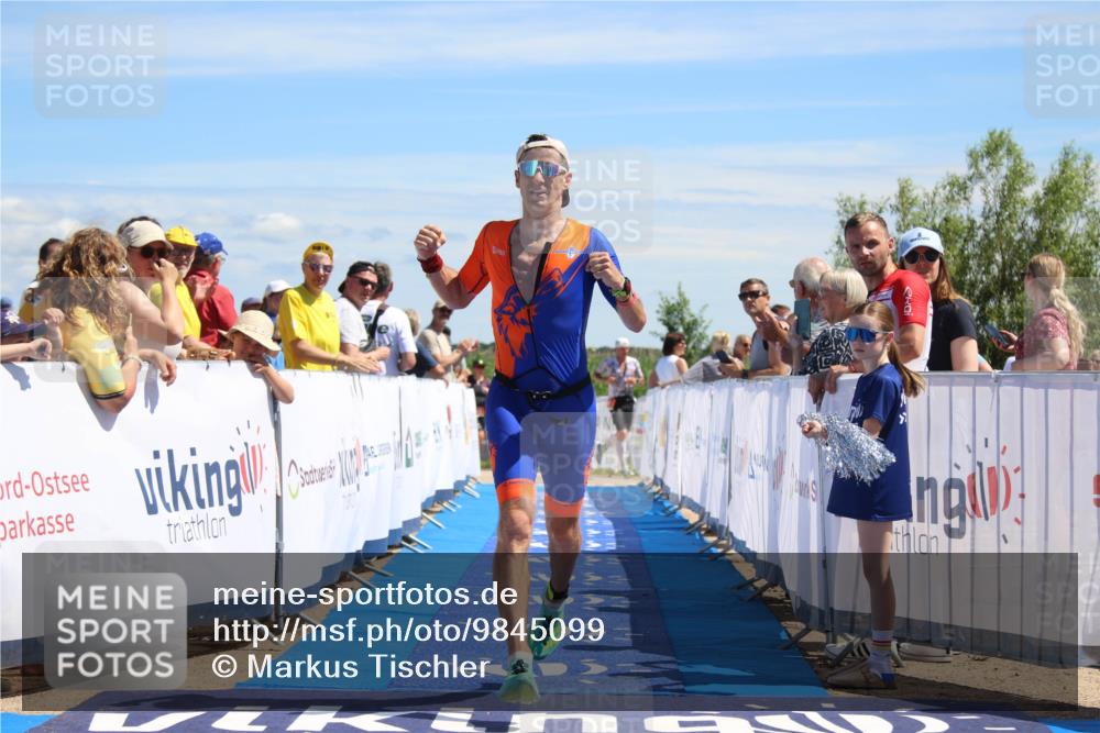 21.06.2026 - Viking Triathlon Markus Tischler http://msf.ph/oto/9845099 21.06.2026 14:26:46 Ziel 200 meine-sportfotos.de