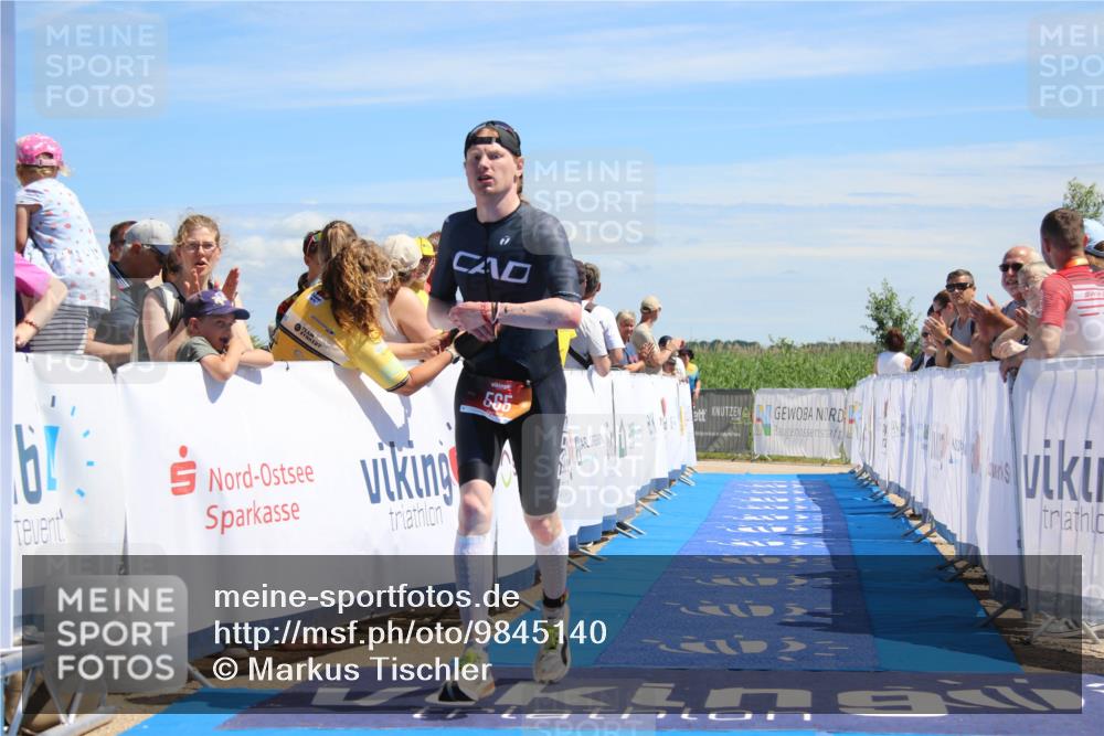 21.06.2026 - Viking Triathlon Markus Tischler http://msf.ph/oto/9845140 21.06.2026 14:28:27 Ziel 565 meine-sportfotos.de