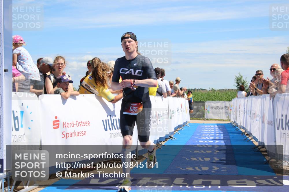 21.06.2026 - Viking Triathlon Markus Tischler http://msf.ph/oto/9845141 21.06.2026 14:28:27 Ziel 565 meine-sportfotos.de