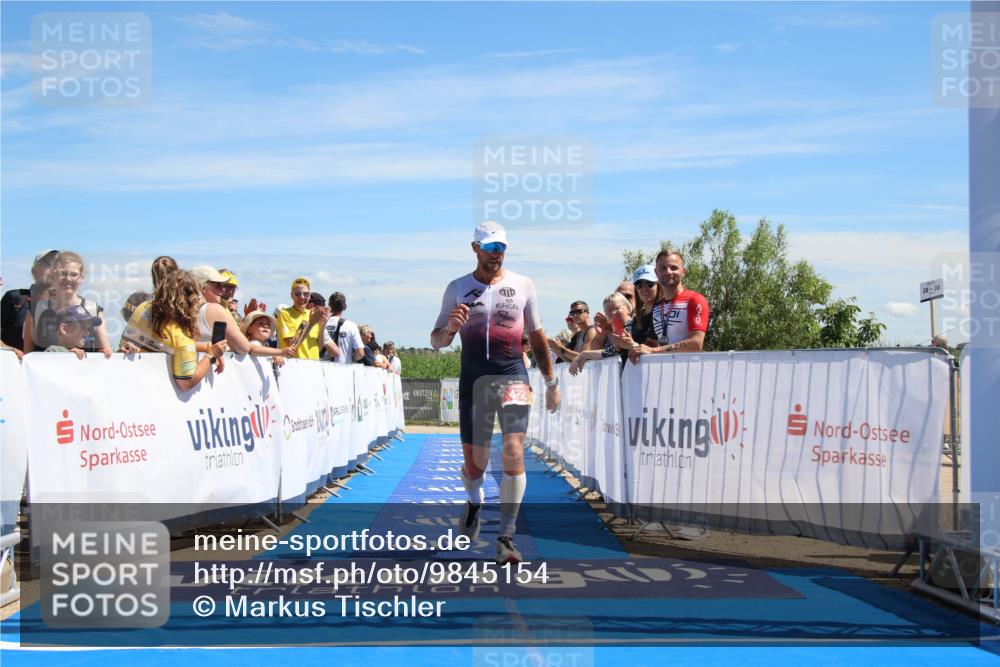 21.06.2026 - Viking Triathlon Markus Tischler http://msf.ph/oto/9845154 21.06.2026 14:28:51 Ziel 422 meine-sportfotos.de