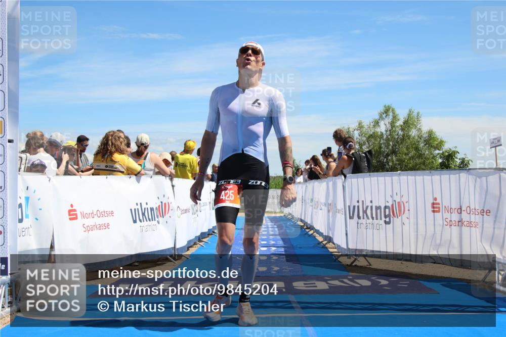 21.06.2026 - Viking Triathlon Markus Tischler http://msf.ph/oto/9845204 21.06.2026 14:30:47 Ziel 425, 467 meine-sportfotos.de