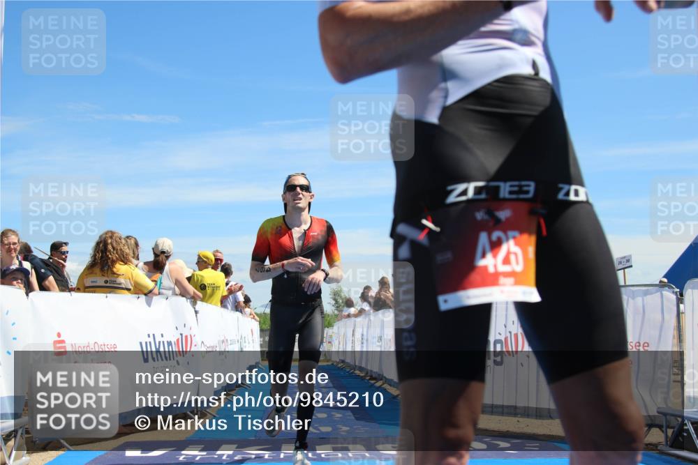 21.06.2026 - Viking Triathlon Markus Tischler http://msf.ph/oto/9845210 21.06.2026 14:30:50 Ziel 425, 467 meine-sportfotos.de