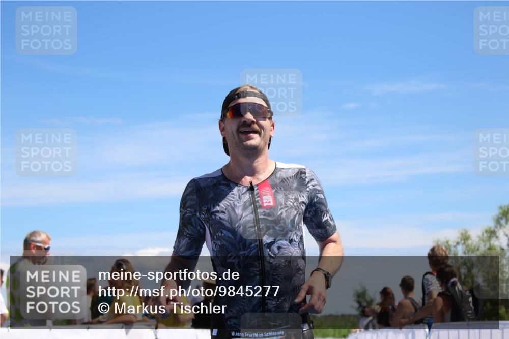 21.06.2026 - Viking Triathlon Markus Tischler http://msf.ph/oto/9845277 21.06.2026 14:35:28 Ziel 161, 163 meine-sportfotos.de