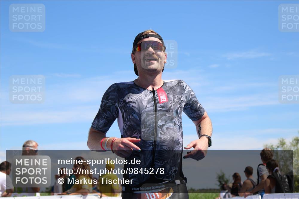 21.06.2026 - Viking Triathlon Markus Tischler http://msf.ph/oto/9845278 21.06.2026 14:35:28 Ziel 161, 163 meine-sportfotos.de