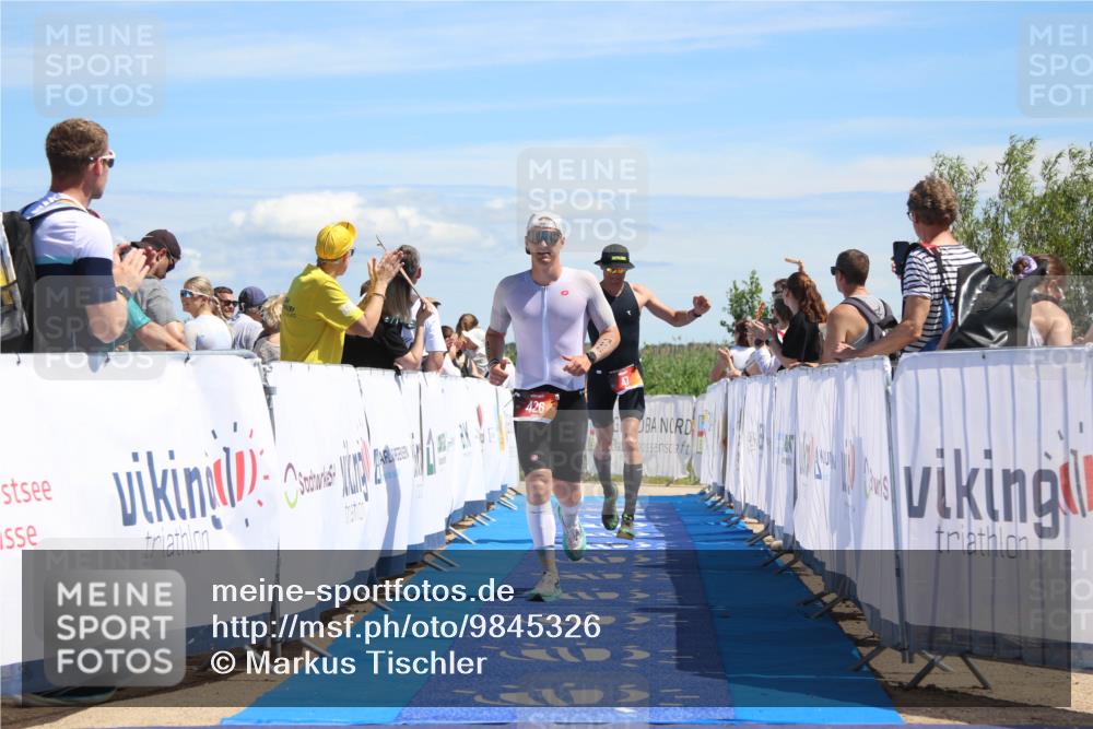 21.06.2026 - Viking Triathlon Markus Tischler http://msf.ph/oto/9845326 21.06.2026 14:37:42 Ziel 47, 426, 449 meine-sportfotos.de