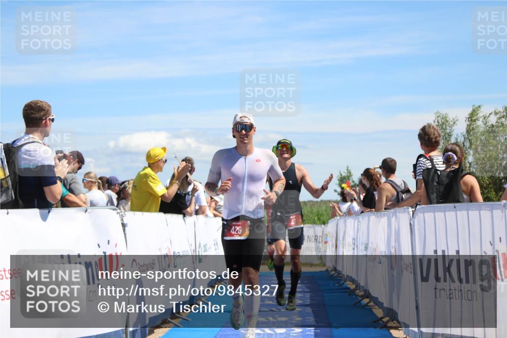21.06.2026 - Viking Triathlon Markus Tischler http://msf.ph/oto/9845327 21.06.2026 14:37:43 Ziel 47, 426, 449 meine-sportfotos.de