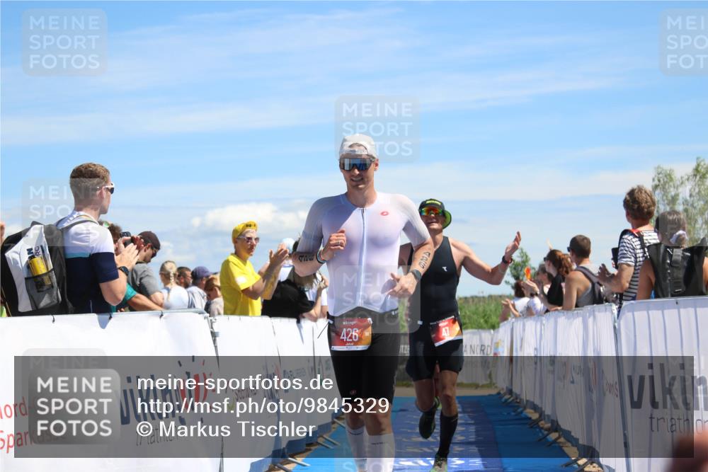 21.06.2026 - Viking Triathlon Markus Tischler http://msf.ph/oto/9845329 21.06.2026 14:37:43 Ziel 47, 426, 449 meine-sportfotos.de
