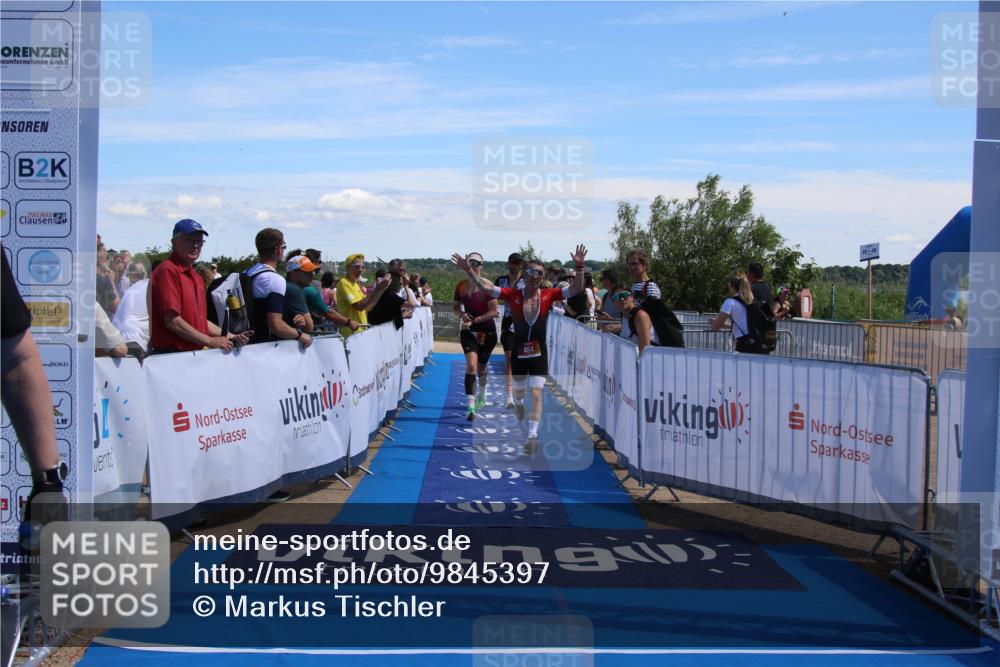 21.06.2026 - Viking Triathlon Markus Tischler http://msf.ph/oto/9845397 21.06.2026 14:39:18 Ziel 14, 323, 464 meine-sportfotos.de