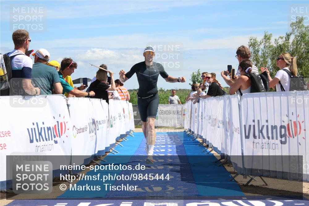21.06.2026 - Viking Triathlon Markus Tischler http://msf.ph/oto/9845444 21.06.2026 14:40:34 Ziel 221, 475 meine-sportfotos.de