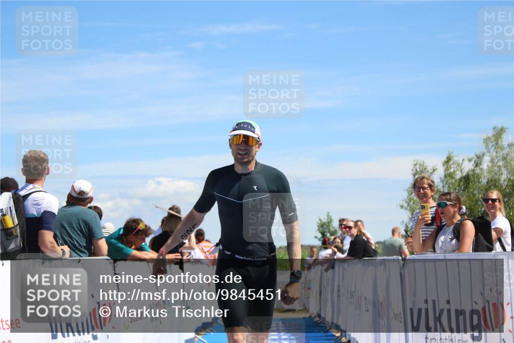 21.06.2026 - Viking Triathlon Markus Tischler http://msf.ph/oto/9845451 21.06.2026 14:40:35 Ziel 221, 475 meine-sportfotos.de