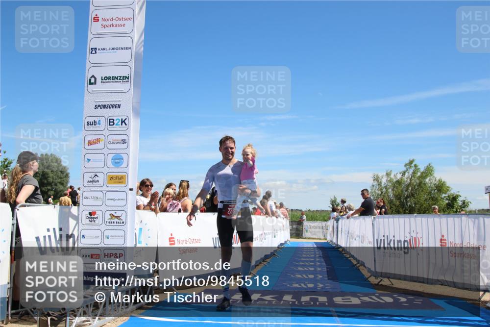 21.06.2026 - Viking Triathlon Markus Tischler http://msf.ph/oto/9845518 21.06.2026 14:42:21 Ziel 239 meine-sportfotos.de