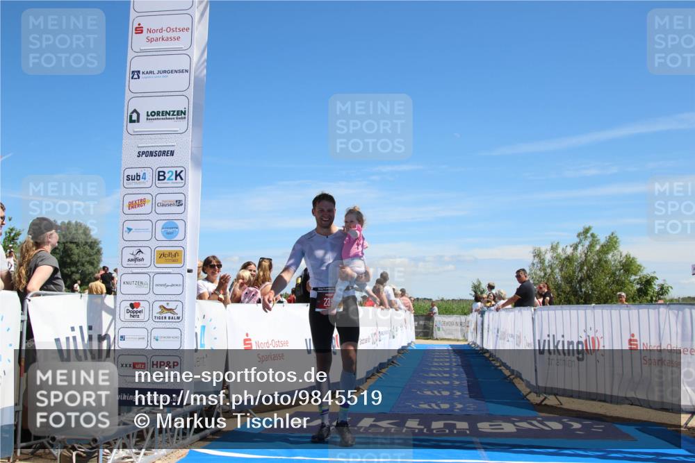 21.06.2026 - Viking Triathlon Markus Tischler http://msf.ph/oto/9845519 21.06.2026 14:42:21 Ziel 239 meine-sportfotos.de