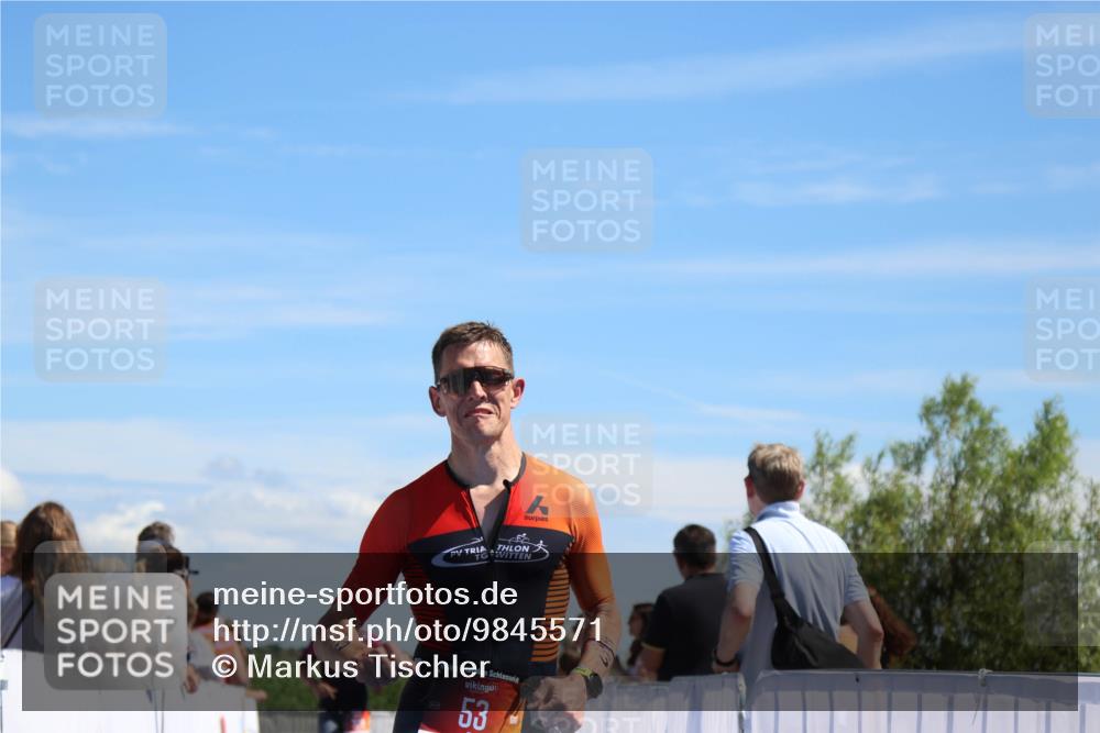 21.06.2026 - Viking Triathlon Markus Tischler http://msf.ph/oto/9845571 21.06.2026 14:44:57 Ziel 53, 328 meine-sportfotos.de