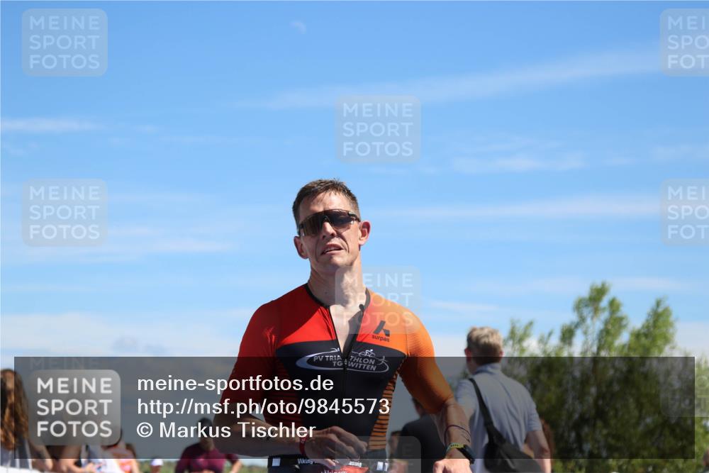 21.06.2026 - Viking Triathlon Markus Tischler http://msf.ph/oto/9845573 21.06.2026 14:44:57 Ziel 53, 328 meine-sportfotos.de