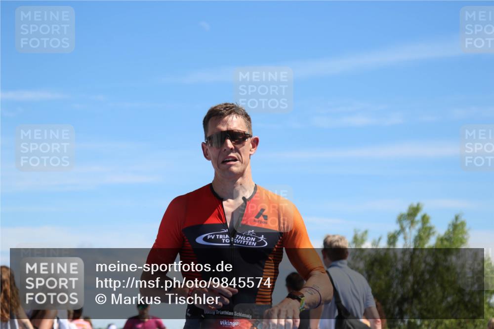 21.06.2026 - Viking Triathlon Markus Tischler http://msf.ph/oto/9845574 21.06.2026 14:44:57 Ziel 53, 328 meine-sportfotos.de