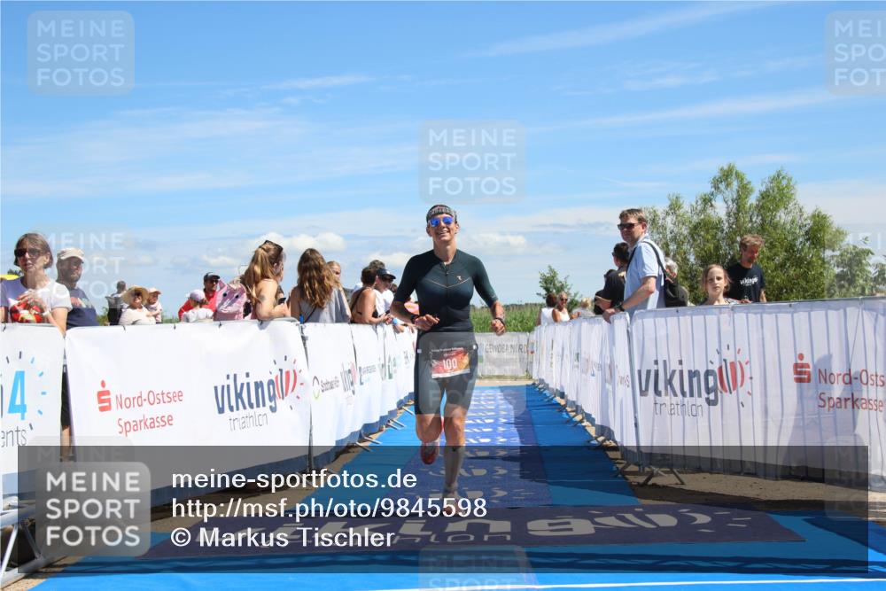 21.06.2026 - Viking Triathlon Markus Tischler http://msf.ph/oto/9845598 21.06.2026 14:45:42 Ziel 100 meine-sportfotos.de