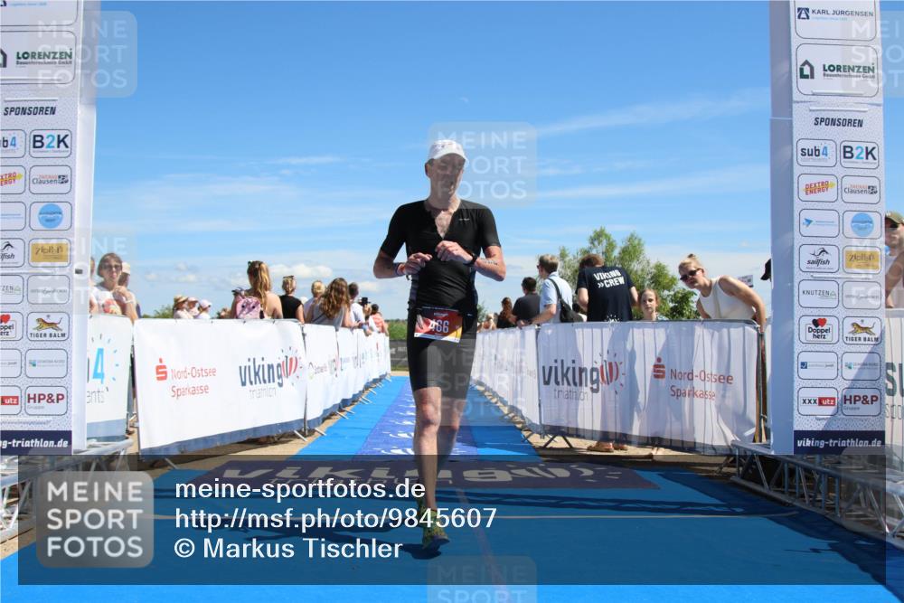 21.06.2026 - Viking Triathlon Markus Tischler http://msf.ph/oto/9845607 21.06.2026 14:46:13 Ziel 466 meine-sportfotos.de
