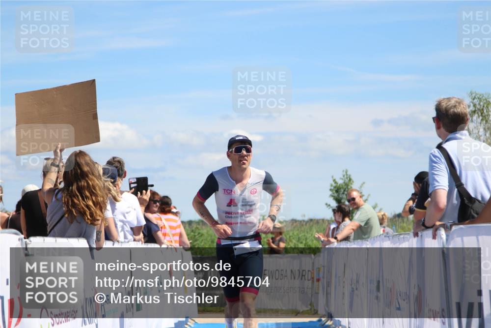 21.06.2026 - Viking Triathlon Markus Tischler http://msf.ph/oto/9845704 21.06.2026 14:49:21 Ziel 227, 556 meine-sportfotos.de