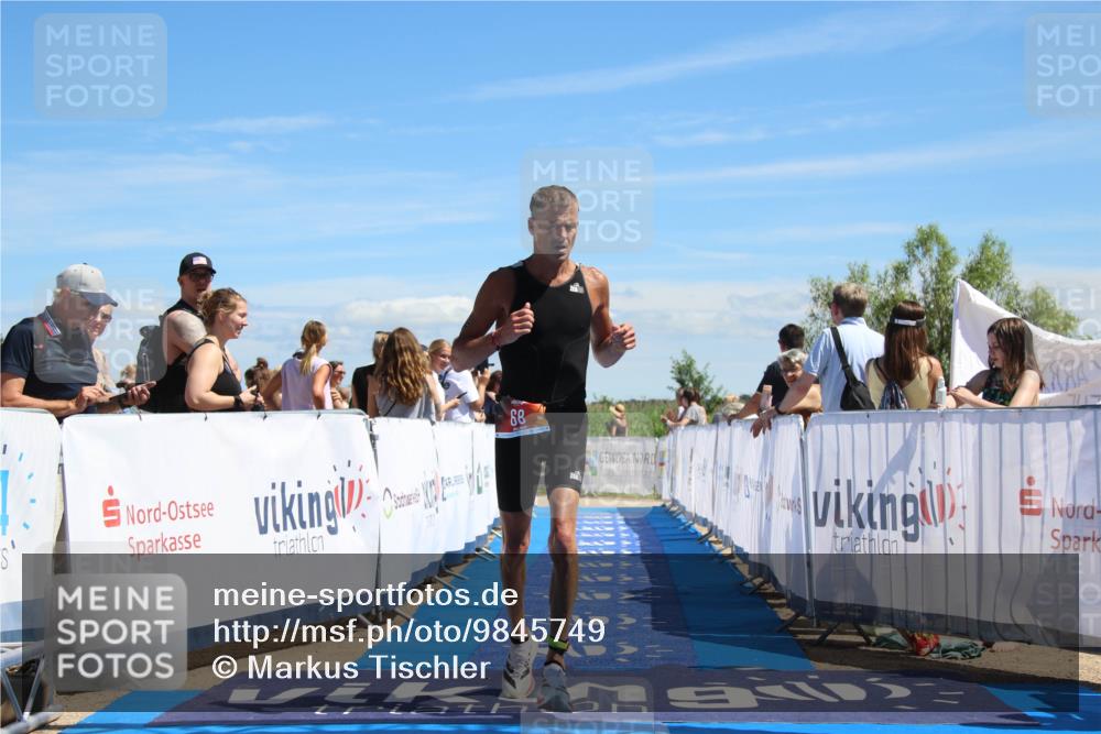 21.06.2026 - Viking Triathlon Markus Tischler http://msf.ph/oto/9845749 21.06.2026 14:50:09 Ziel 68, 90, 455 meine-sportfotos.de