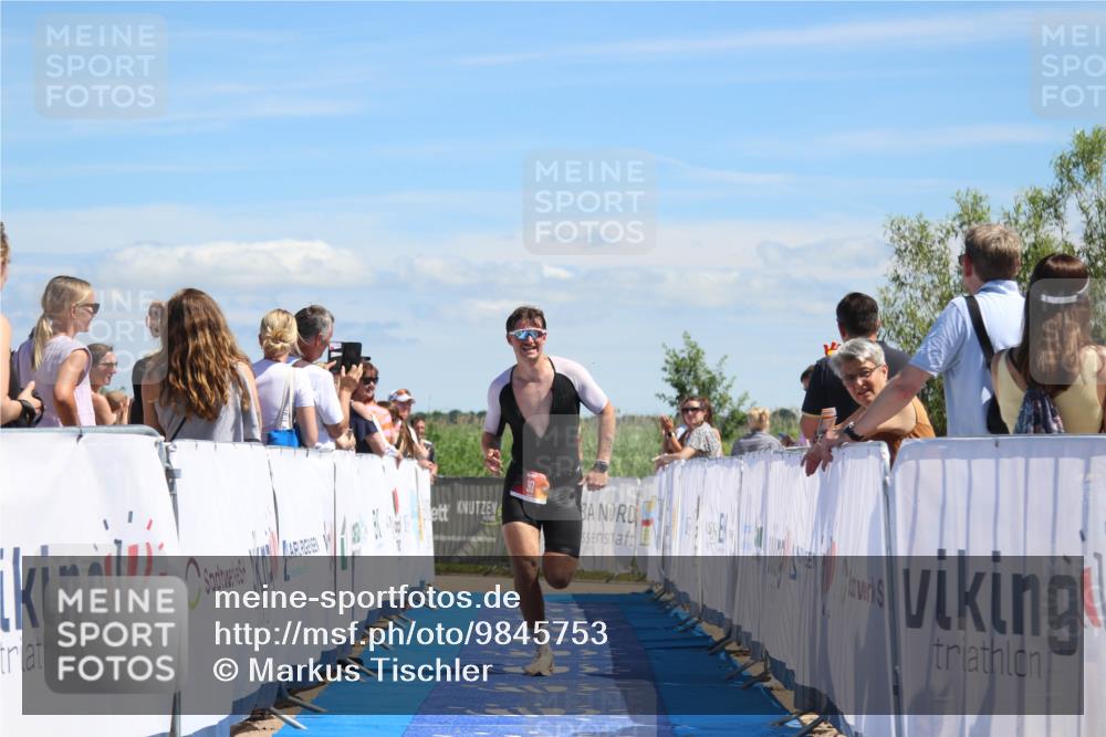 21.06.2026 - Viking Triathlon Markus Tischler http://msf.ph/oto/9845753 21.06.2026 14:50:13 Ziel 68, 90 meine-sportfotos.de