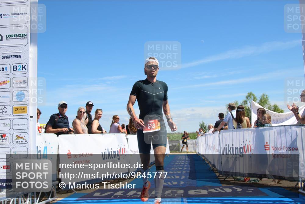 21.06.2026 - Viking Triathlon Markus Tischler http://msf.ph/oto/9845777 21.06.2026 14:50:23 Ziel 539 meine-sportfotos.de