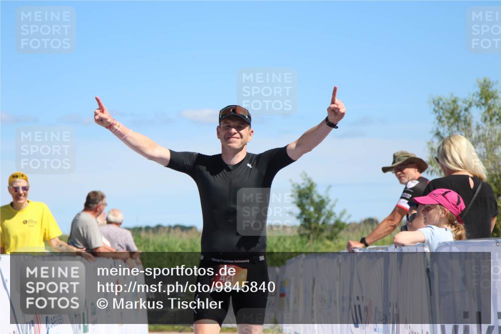 21.06.2026 - Viking Triathlon Markus Tischler http://msf.ph/oto/9845840 21.06.2026 16:05:53 Ziel 421 meine-sportfotos.de