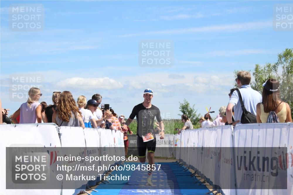 21.06.2026 - Viking Triathlon Markus Tischler http://msf.ph/oto/9845857 21.06.2026 14:51:18 Ziel 17, 301 meine-sportfotos.de