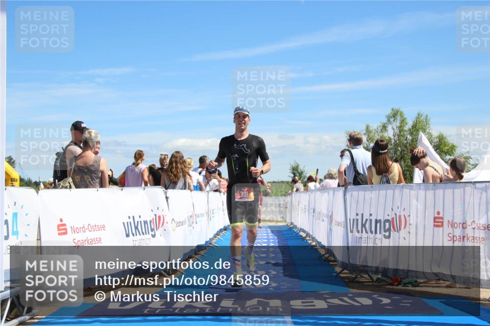 21.06.2026 - Viking Triathlon Markus Tischler http://msf.ph/oto/9845859 21.06.2026 14:51:20 Ziel 17, 301 meine-sportfotos.de
