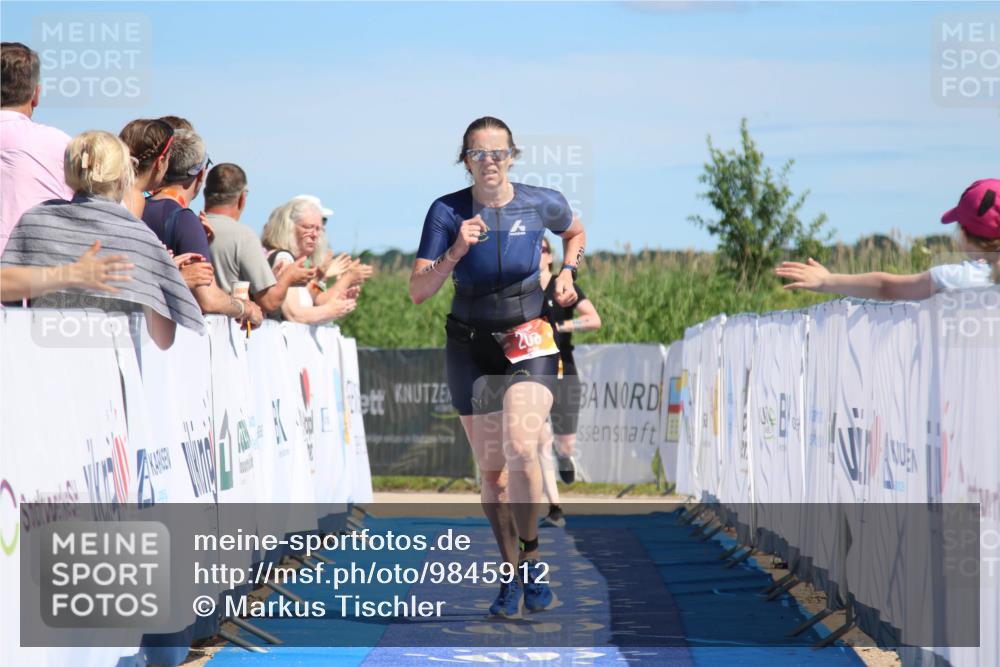 21.06.2026 - Viking Triathlon Markus Tischler http://msf.ph/oto/9845912 21.06.2026 16:09:28 Ziel 203, 207 meine-sportfotos.de
