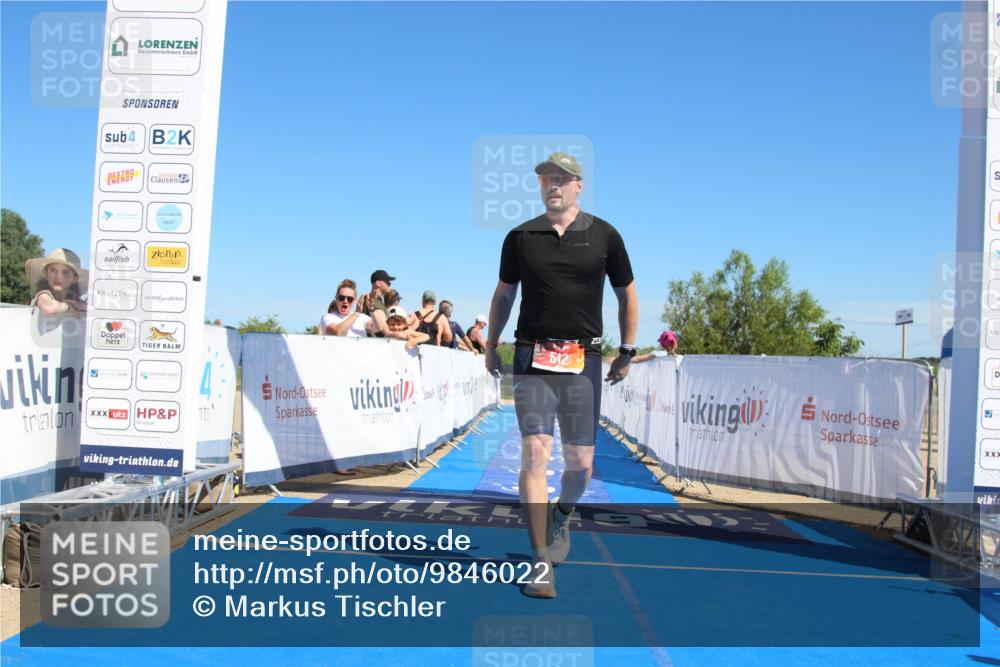 21.06.2026 - Viking Triathlon Markus Tischler http://msf.ph/oto/9846022 21.06.2026 16:12:37 Ziel 345, 439, 512 meine-sportfotos.de